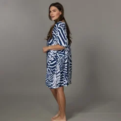 WILD CURVES LORETTA V-NECK TUNIC